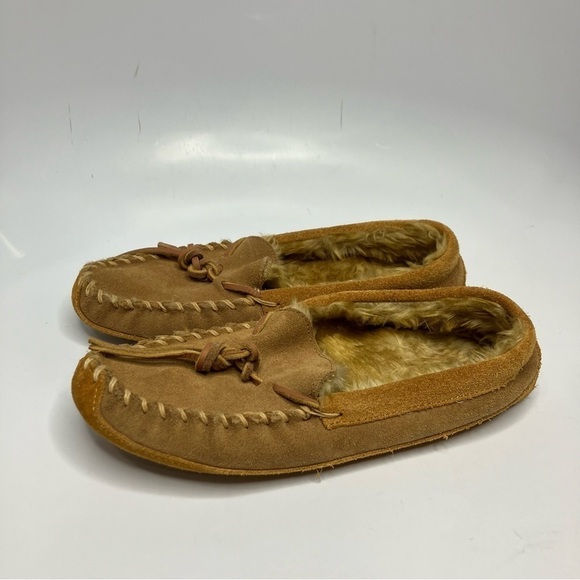 L.L. Bean fur lined leather slippers size 4 youth - Picture 2 of 8